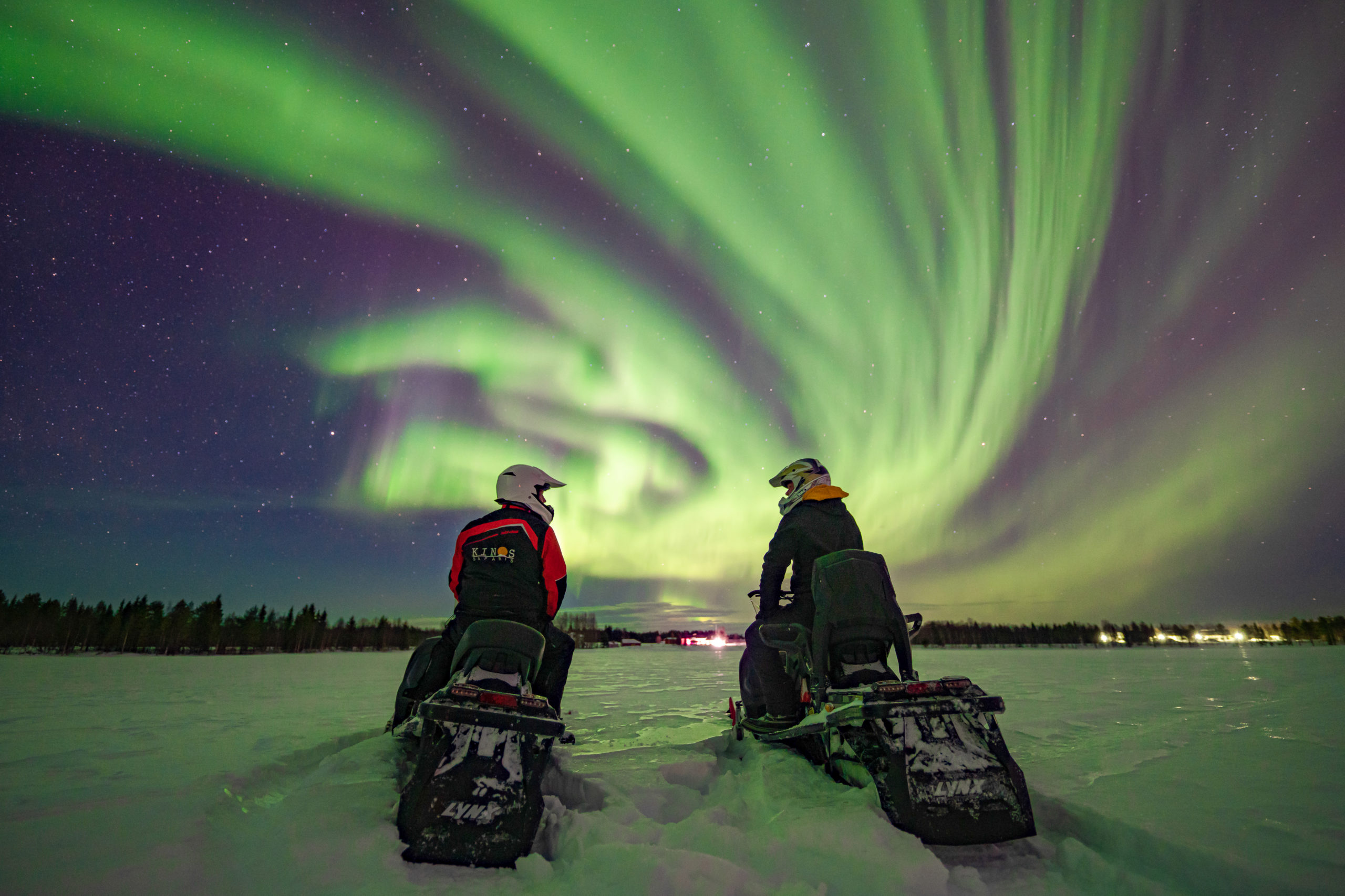 arctic evening snowmobile trip in Levi