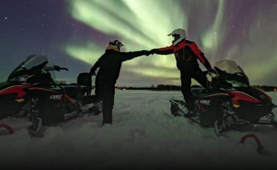 arctic evening snowmobile trip in Levi